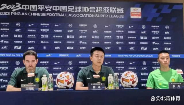李治廷饰演刀法如神的捕快刀宜长，同时也兼顾段子手，呆萌可爱为爱痴狂